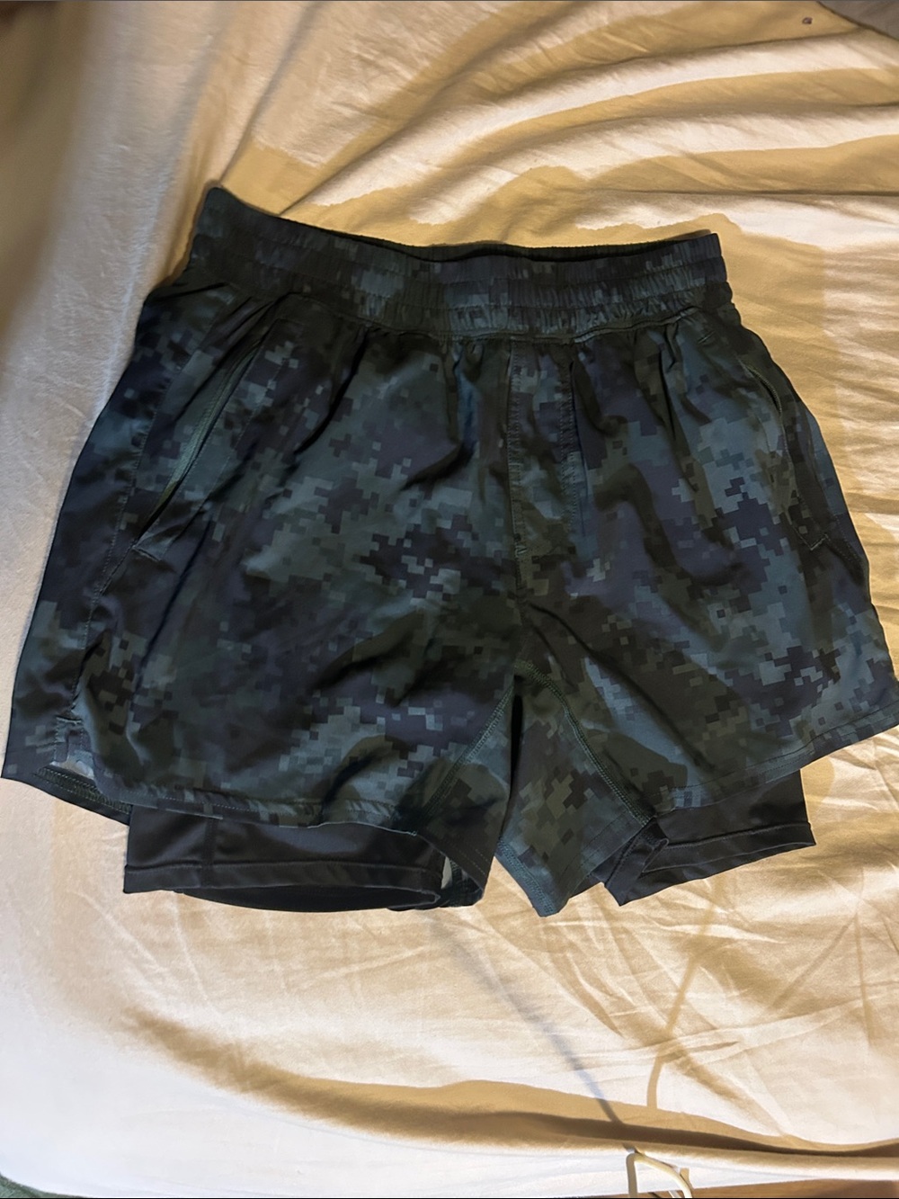 Men's Digital Camo Athletic Running Shorts — Dark Green